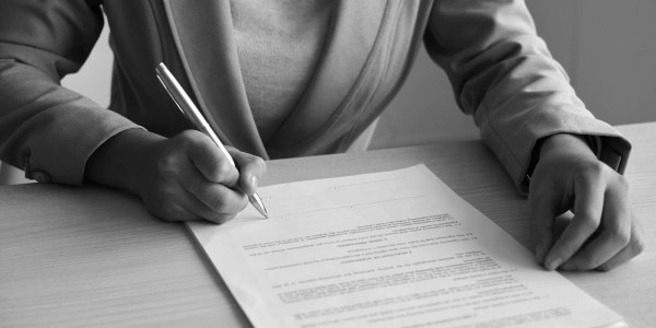 Derecho Inmobiliario / Abogados Inmobiliarios Girona · Negociación y Mediación con Ocupas / Okupas