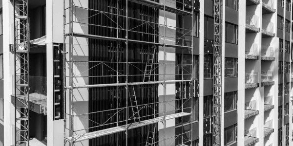 Derecho Inmobiliario / Abogados Inmobiliarios Girona · Reclamaciones Comunidades Vecinos / Propietarios por Defectos / Vicios Construcción