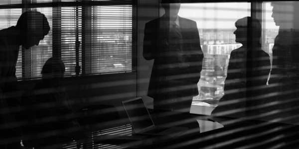 Derecho Penal / Abogados Penalistas Girona · Delitos Societarios